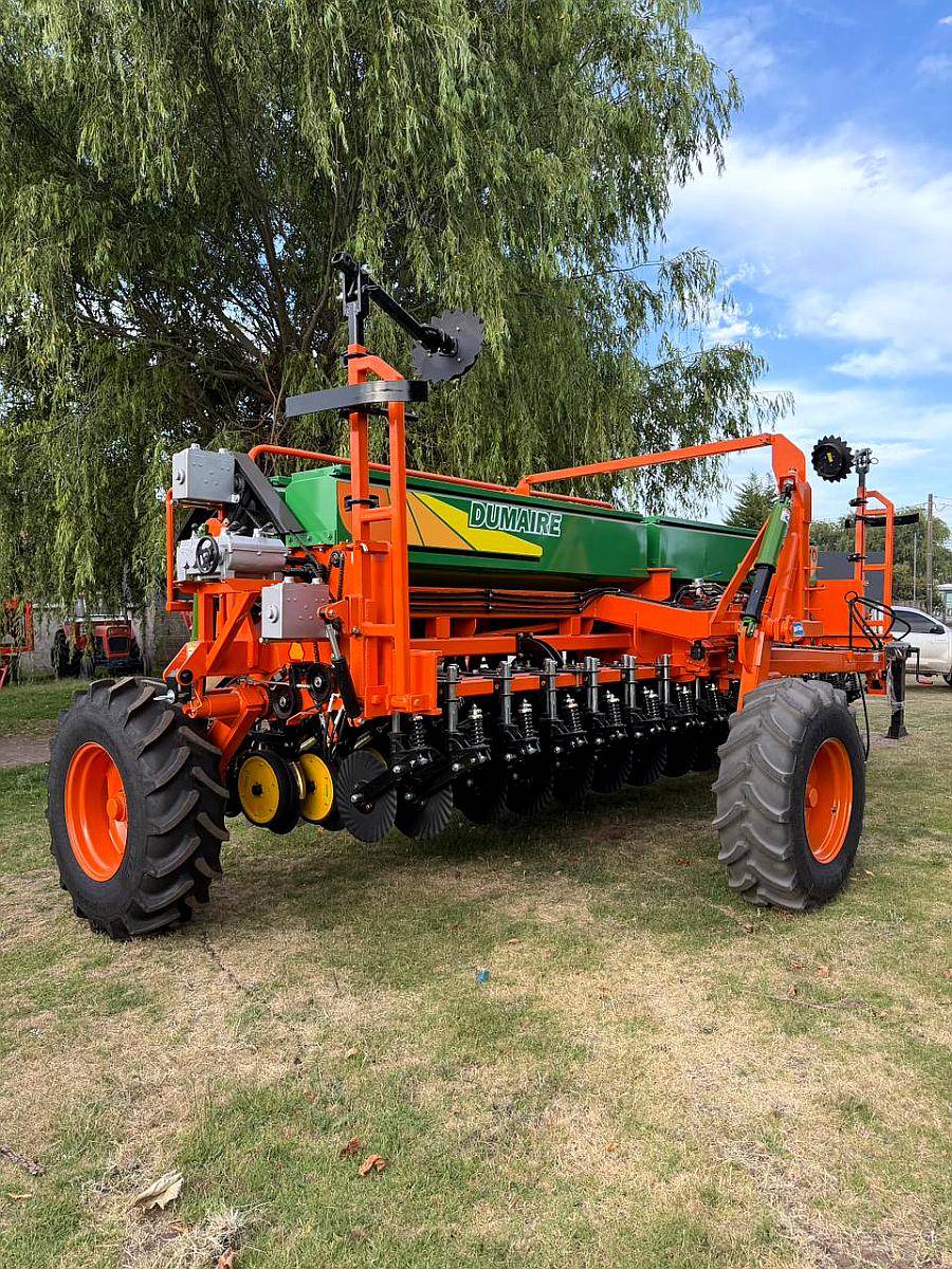 Dumaire 710 Serie 2 27/19 con Alfalfero