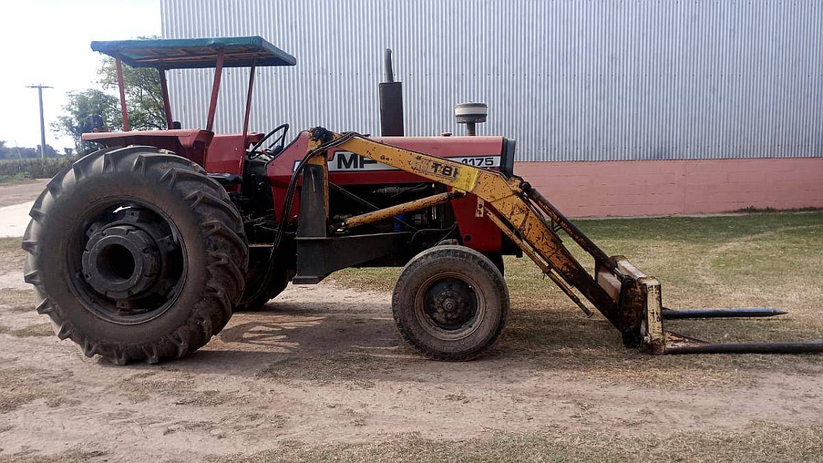 Tractor Massey Ferguson 1175