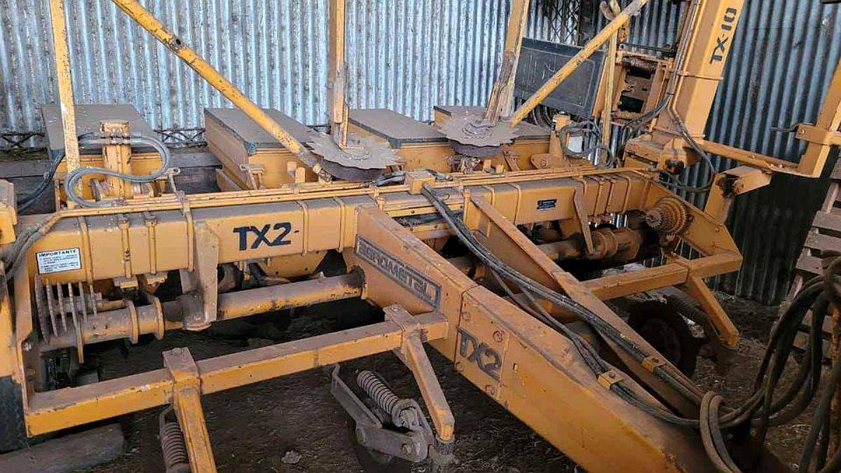 Sembradora Agrometal TX2 10 Surcos a 70 cm