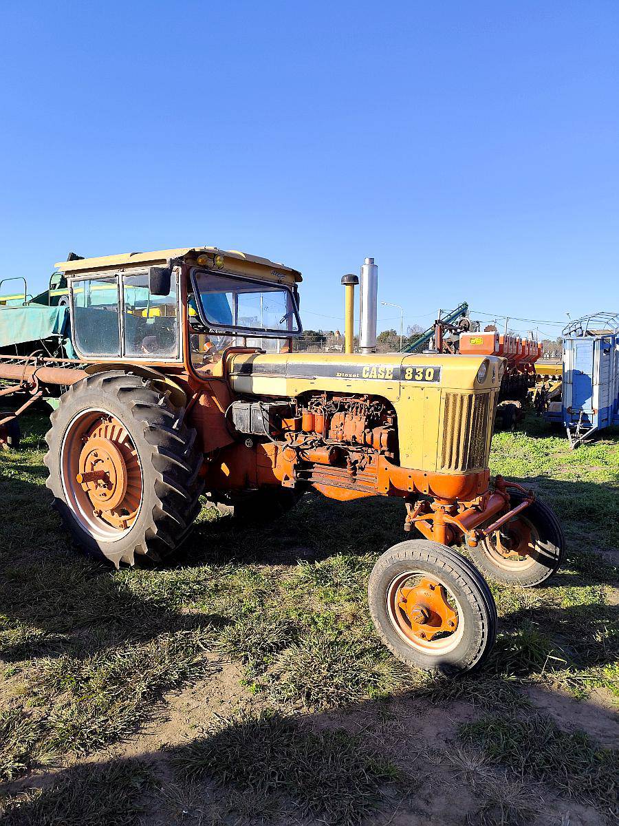 Tractor Case 830. Impecable