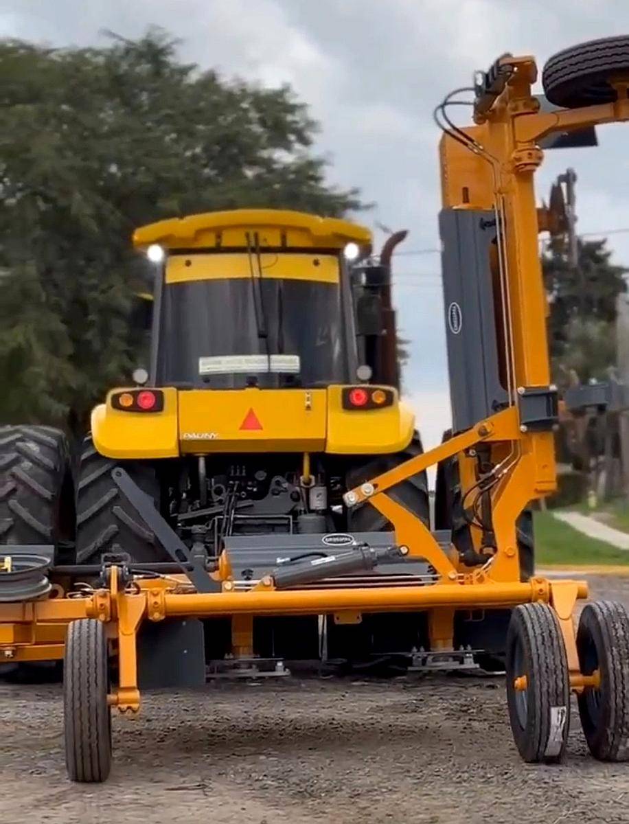 Desmalezadora Hileradora Cardanica Articulada VG420