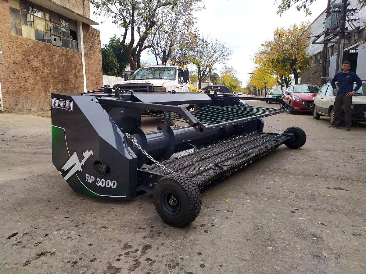 Cabezal Recolector de Poroto o Pasturas Hidraulico Bernardin