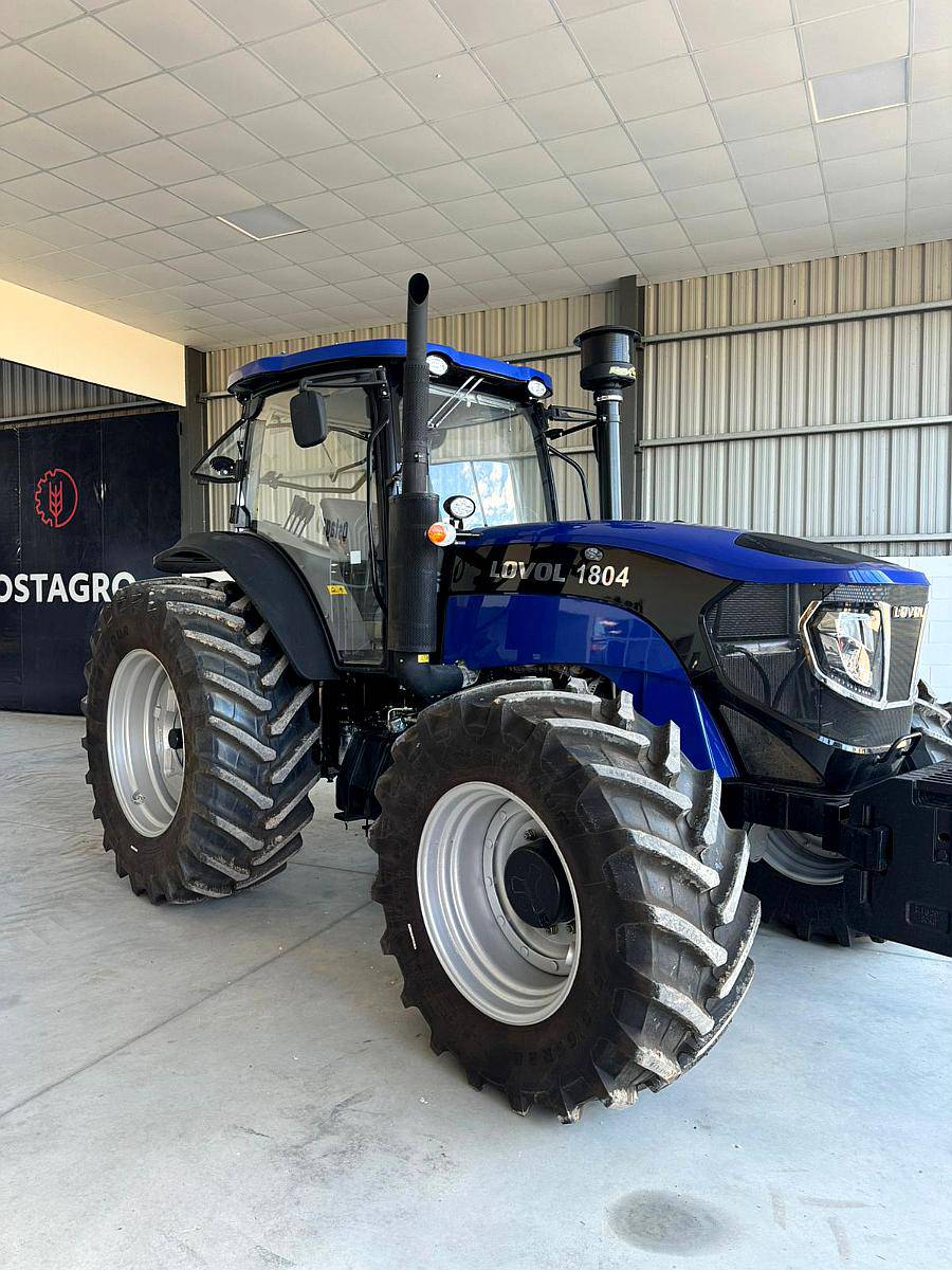 Tractor Lovol TR1804 180 HP 4X4 Cabina Full