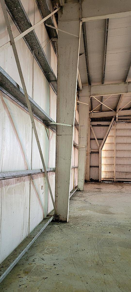 Hangar de 28 X 25 Mts