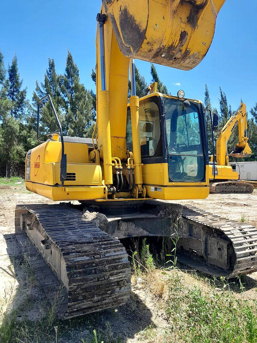 Excavadora Komatsu PC200 2006