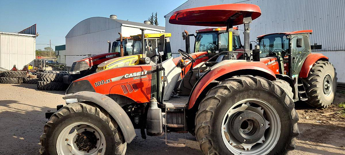 Tractor Case Farmall 100 JX