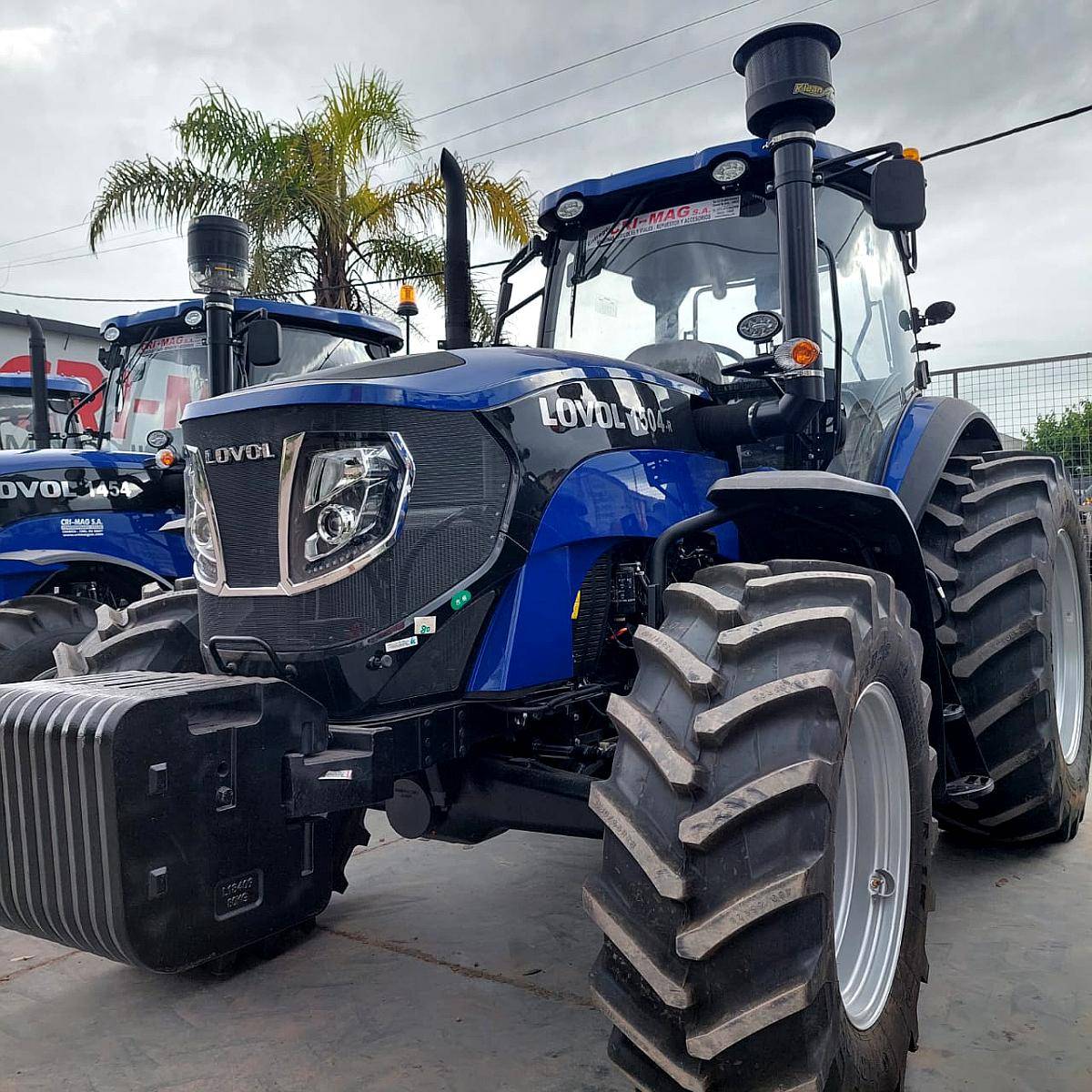 Tractor Lovol TR 1504 - Transmisión Carraro 16x16 - Inversor