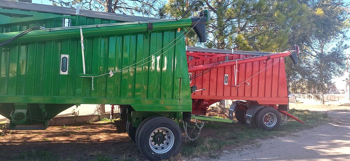 Tolva Ombu TFSO-24 M3 P/fertilizante y Semillas - Nueva