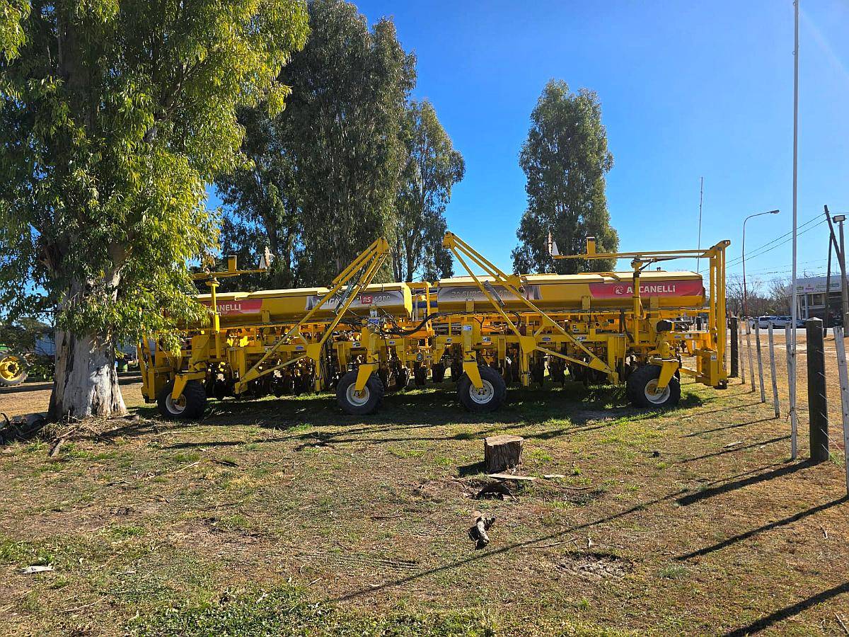 Sembradora Ascanelli RS Magnum 4000, Usada