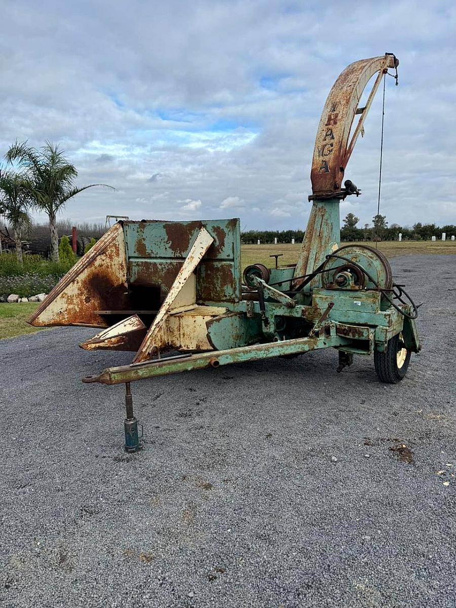 Picadora de Forrajes Fraga con Cabezal Maicero de 2 Surcos