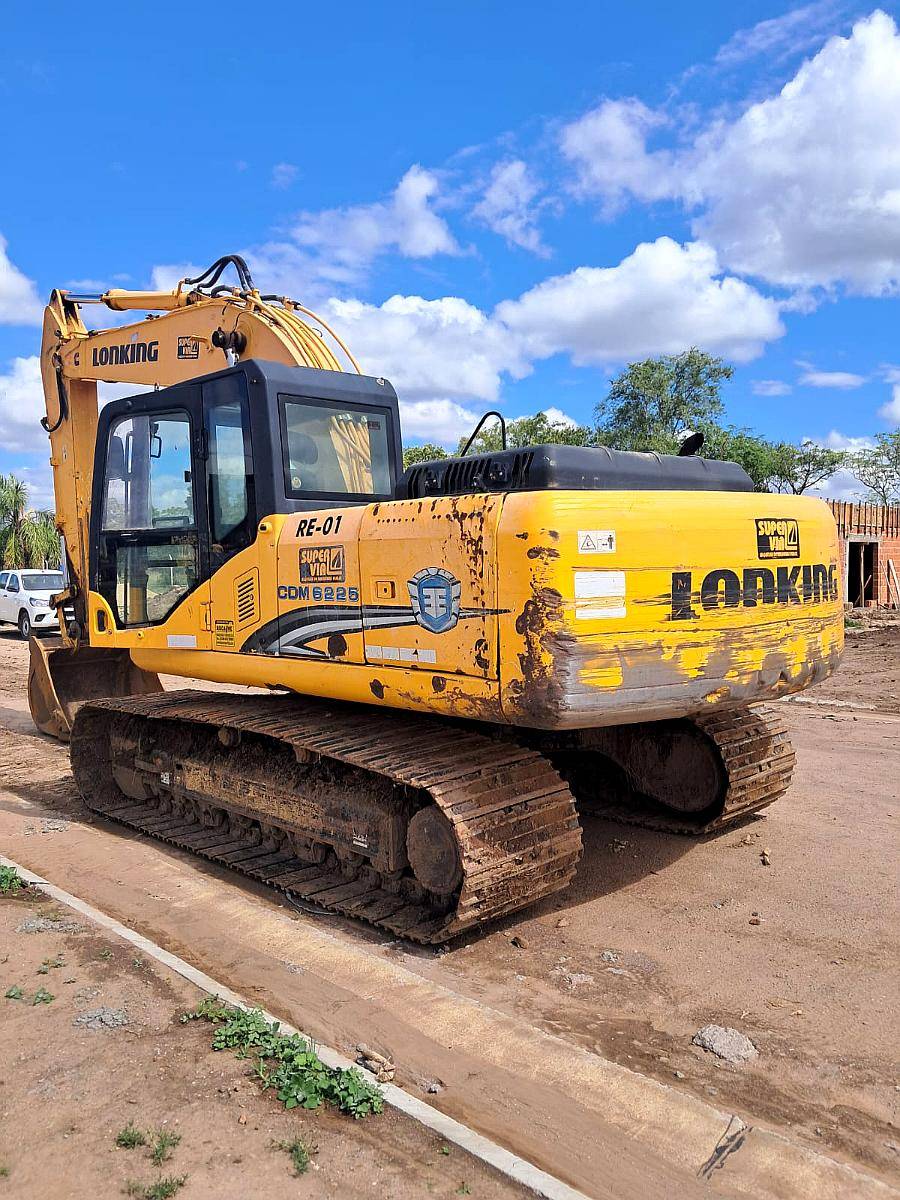 Excavadora Lonking CDM 6225