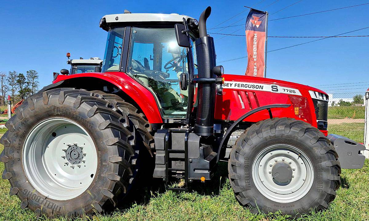 Tractor Agrícola Massey Ferguson MF7726 S