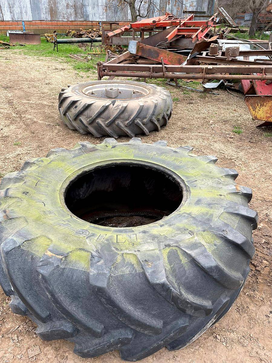 Cubiertas Michellin 620/ 77