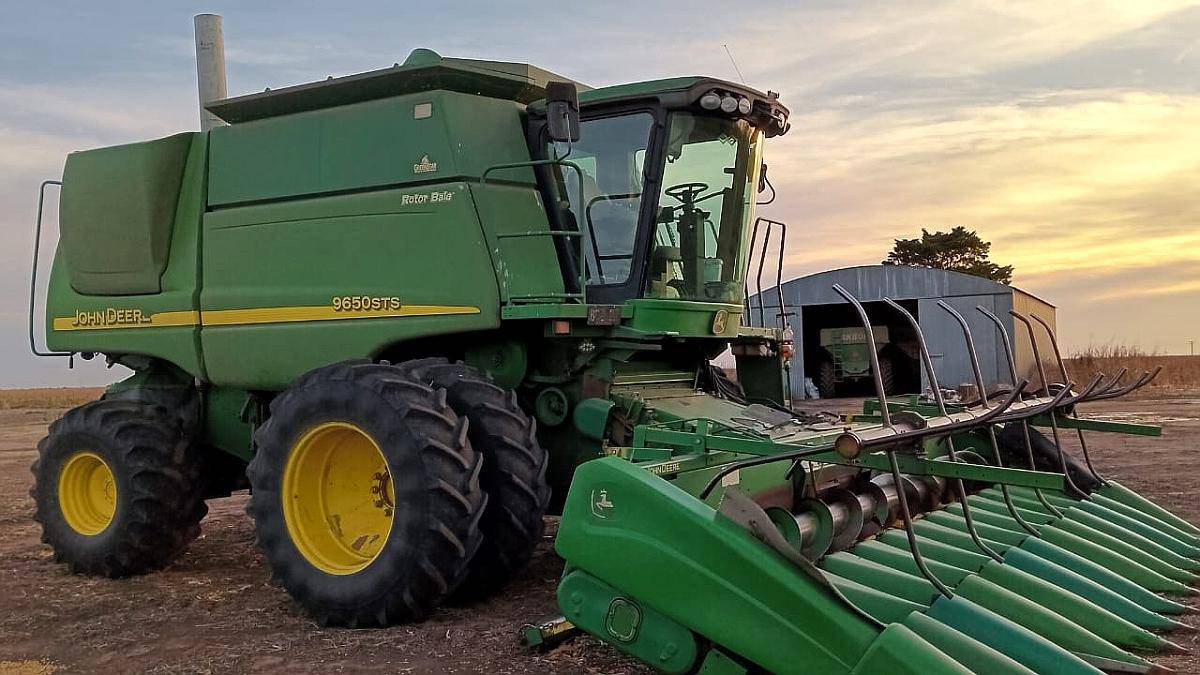 John Deere 9650 Sts. año 2008. Plataforma 23 Pies