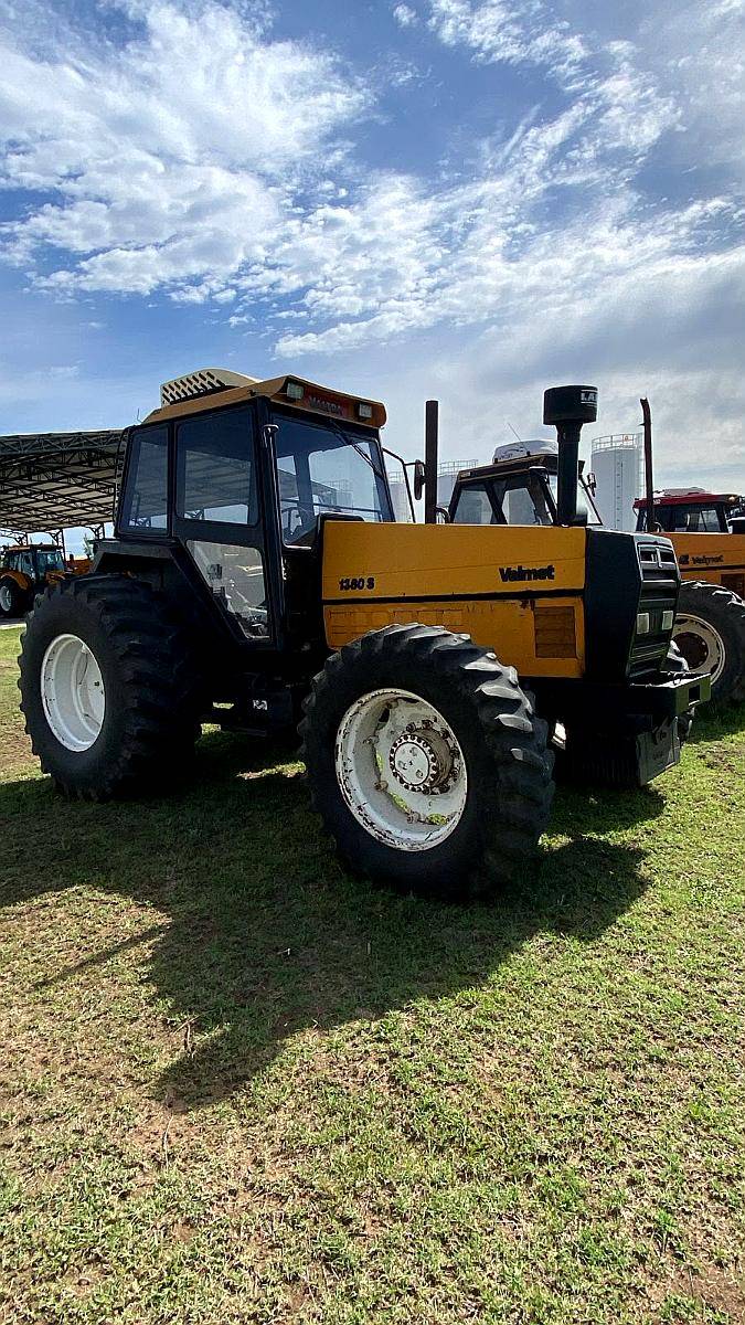 Tractor Valmet 1380