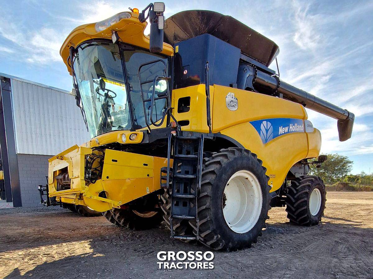 Cosechadora New Holland Cr9060, año 2016