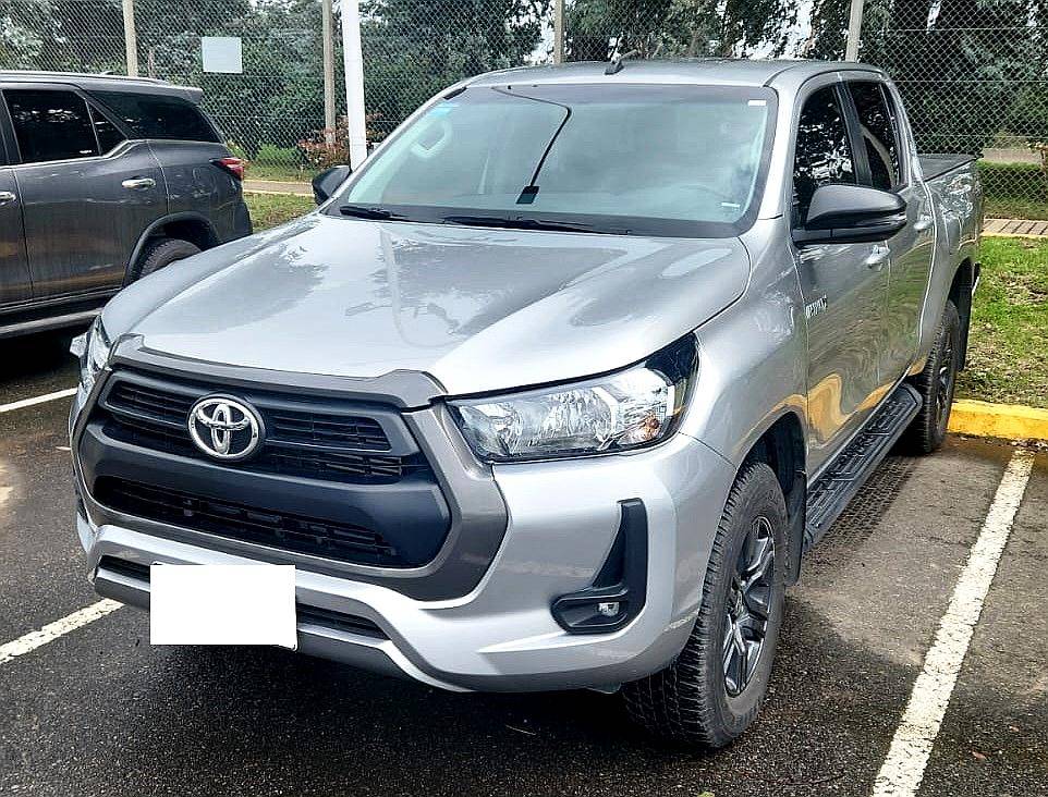 Camioneta Hilux SR 4X4 2024