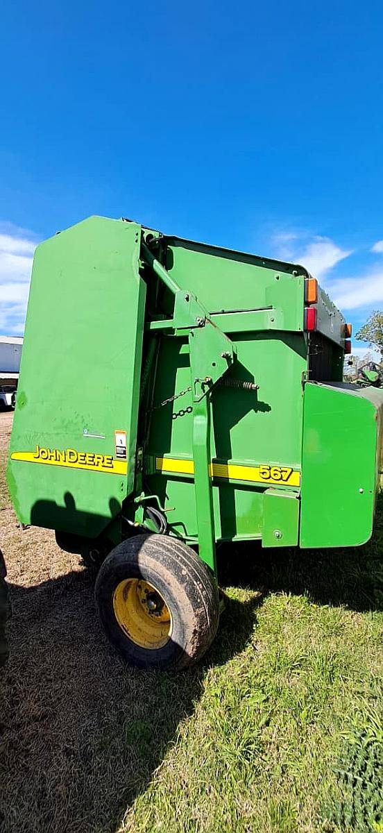 Rotoenfardadora John Deere 567