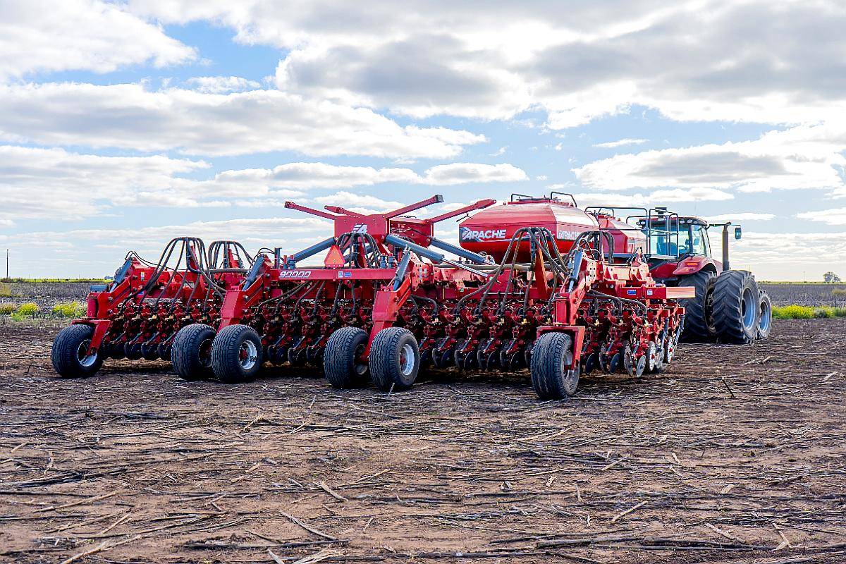Sembradora Apache 90000 AIR Drill