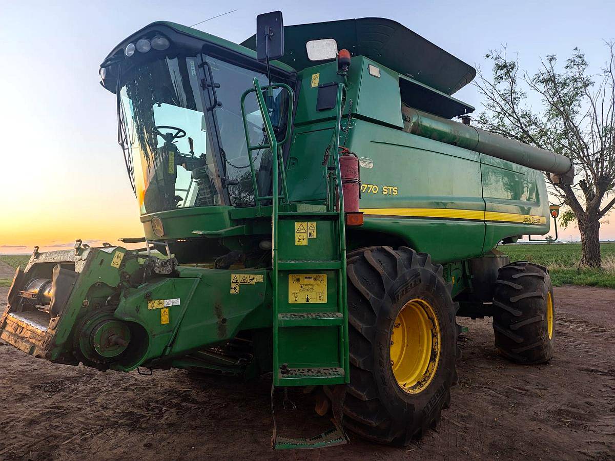 John Deere 9860 - año 2007