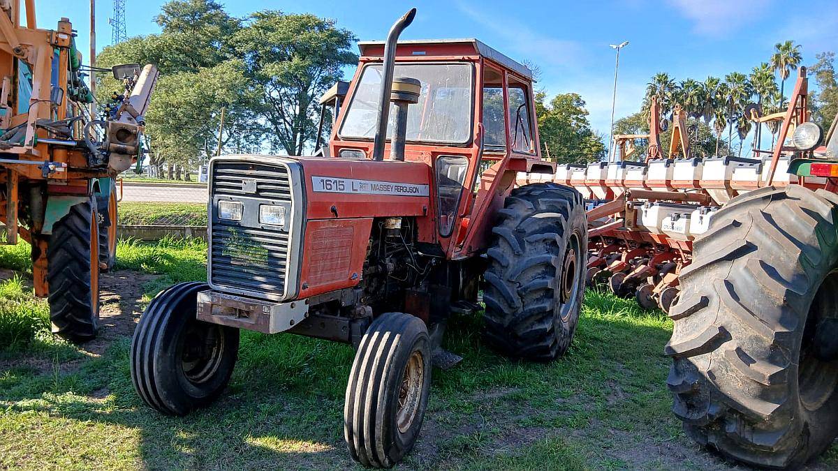 Tractor Massey Ferguson 1615 L