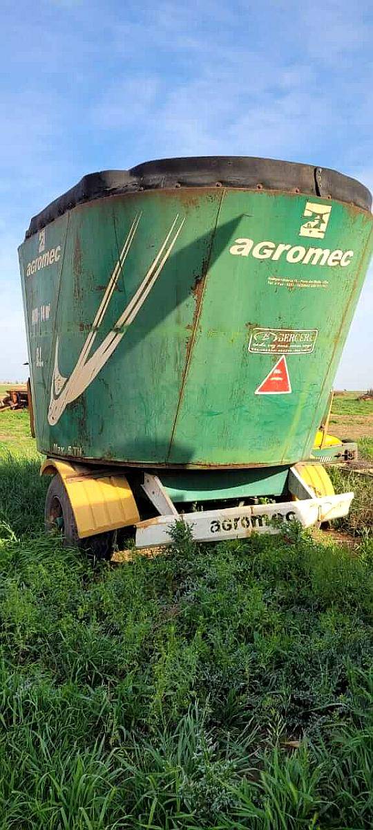 Mixer Agromec 14 M3, año 2016, Balanza Hook, Disponible
