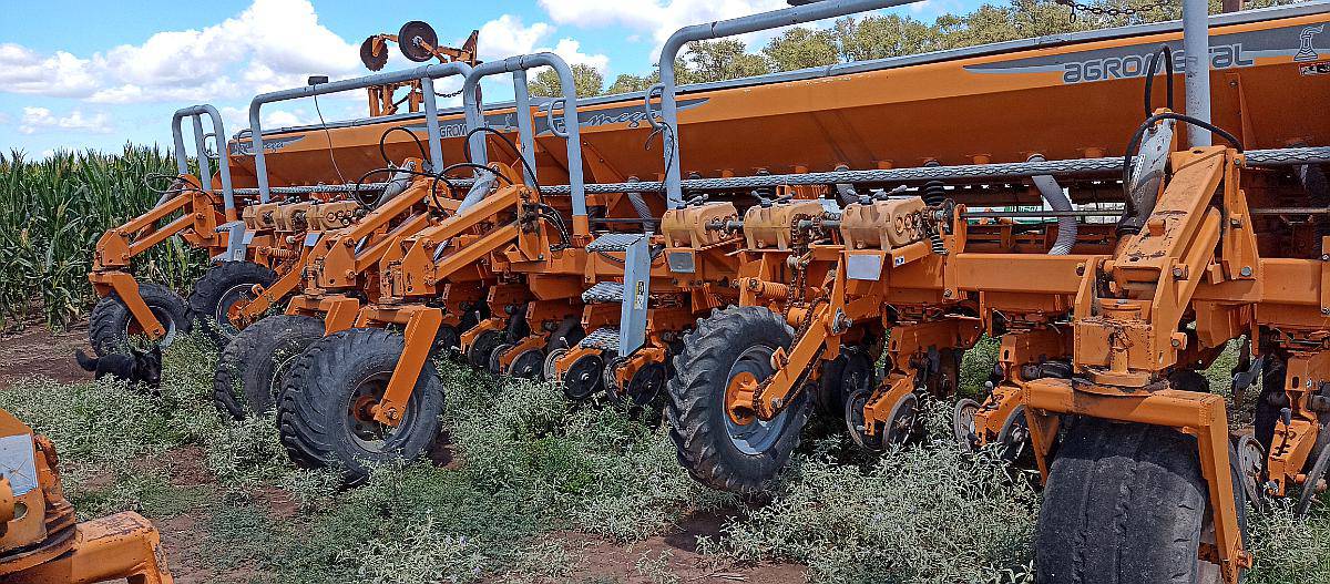 Sembradora Agrometal TX Mega 18 / 52 Mecánica