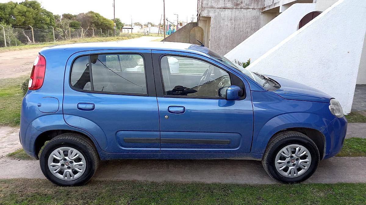 Vendo Fiat UNO 1.4 Attractive - 2011 / muy Buen Cuidado