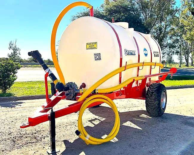 Estiercolera M-6000 de 6000 Lts con Filtro y Removedor