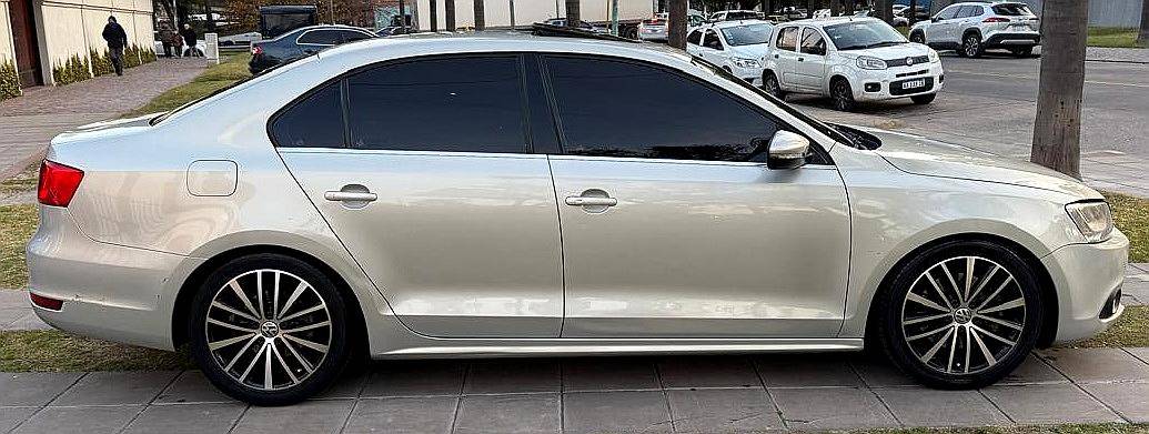 Volkswagen Vento Sportline 2.0 TSI - 2012 / Exc. Estado