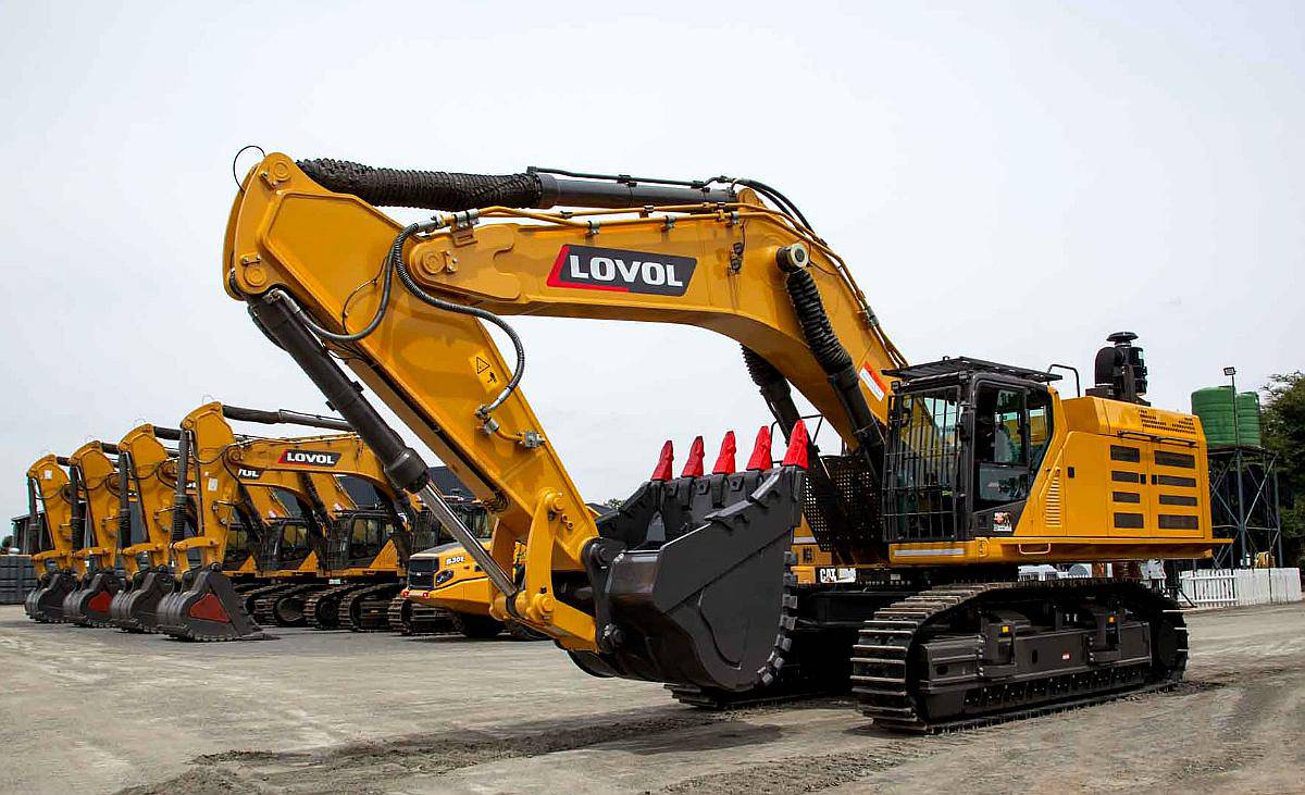 Retro Excavadora Lovol FR700