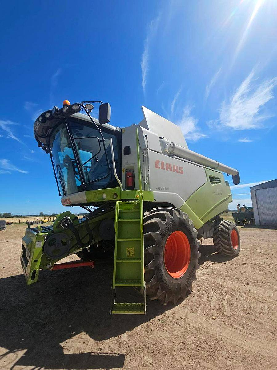 Cosechadora Claas Tucano 560 - Plataforma 30 Pies - Unica