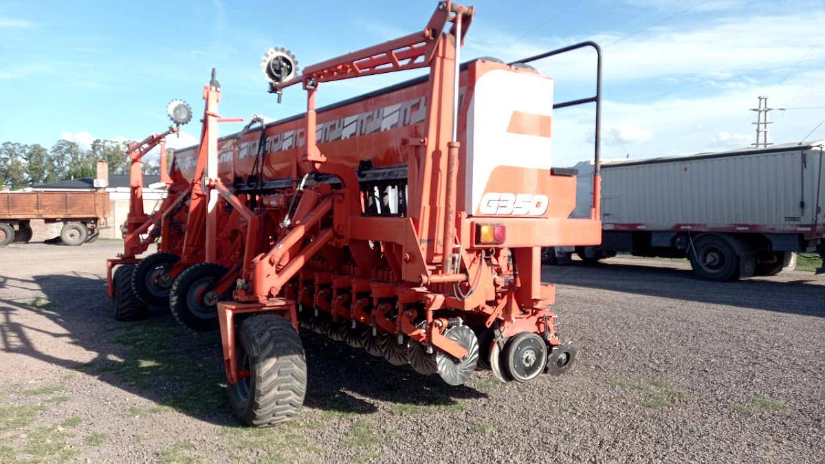 Sembradora Fercam G350 de 24 a 35 cm Mecanica