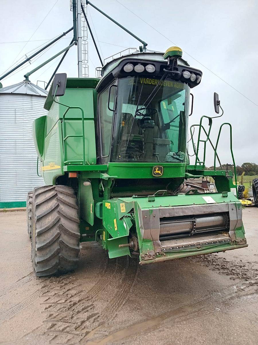 John Deere 9650sts. año 2011. M 7868hs. R 5814hs.