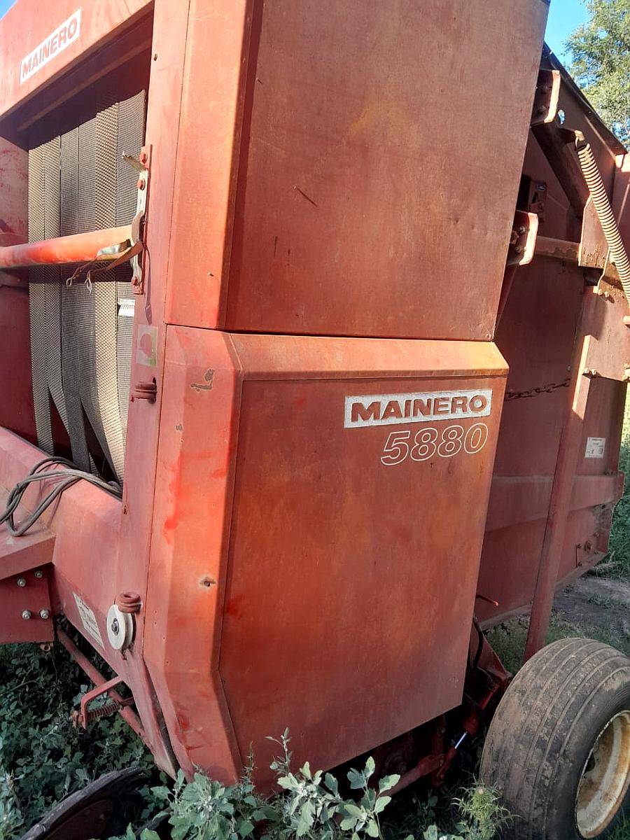 Rotoenfardadora Mainero Mod 5880 Monitor RF1000