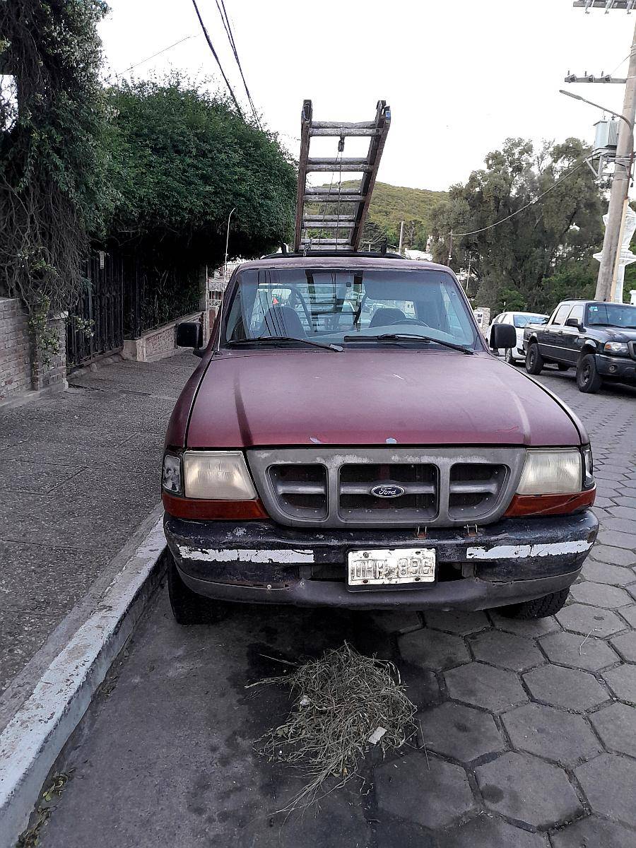 Ford Ranger 4X4 CAB Simple