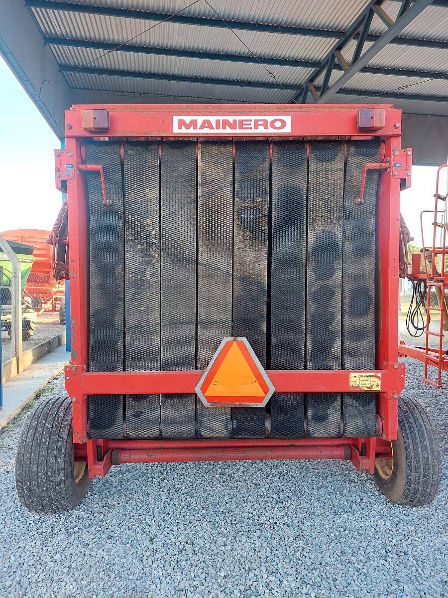 Rotoenfardadora 5880 Mainero con Monitor