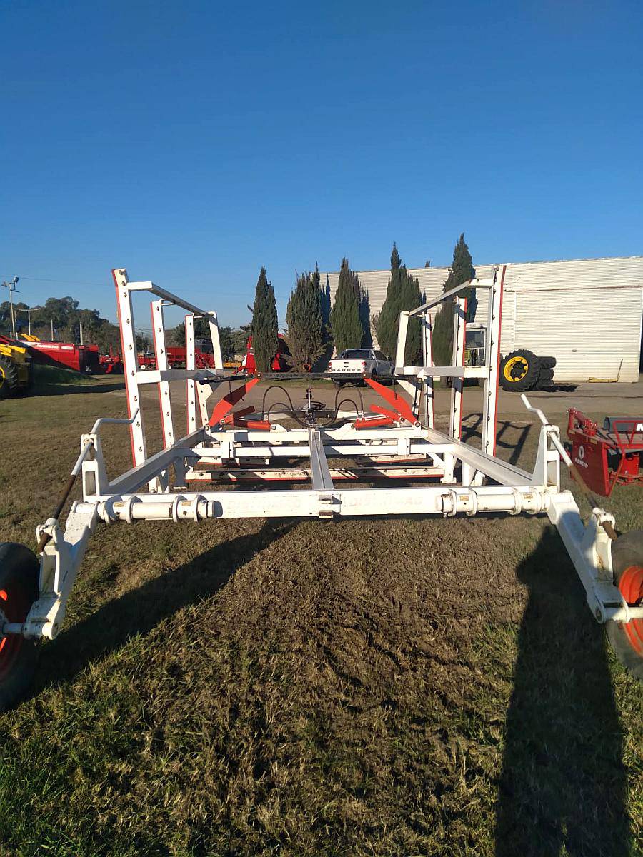 Distrimaq 6,40 Mts Usado