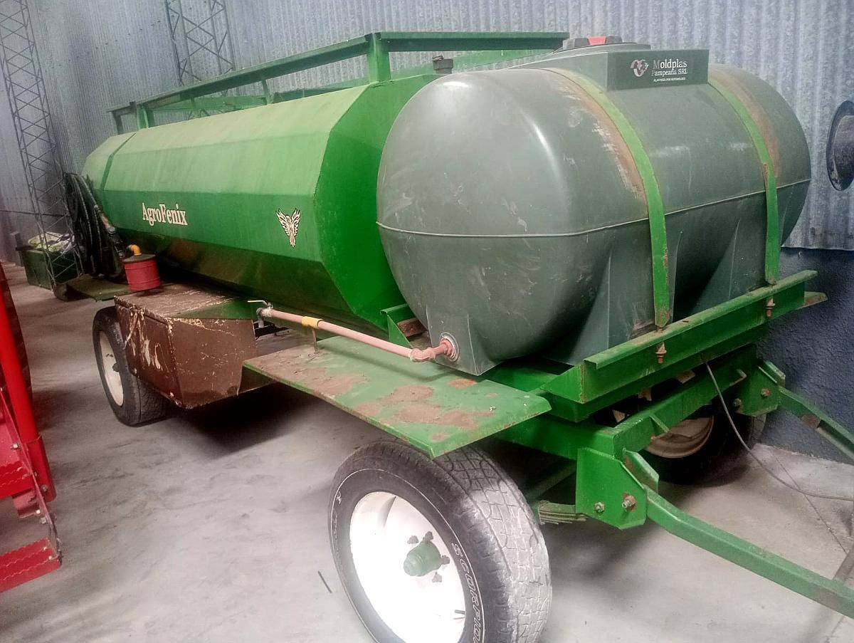 Tanque GAS OIL Agua y Bauleras