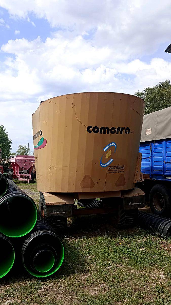 Mixer Vertical Comofra 14tn. C/balanza