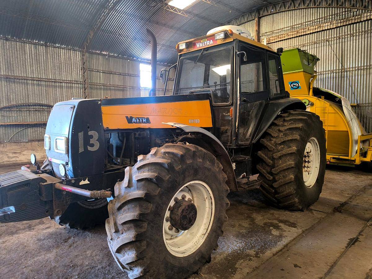 Valtra BH 180 con Climatic