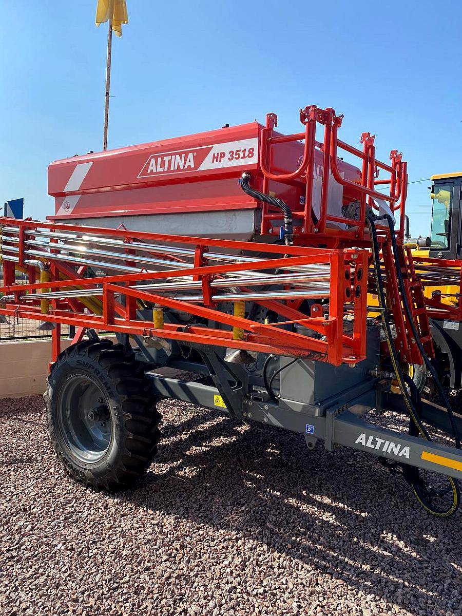 Fertilizadora Altina HP 3518