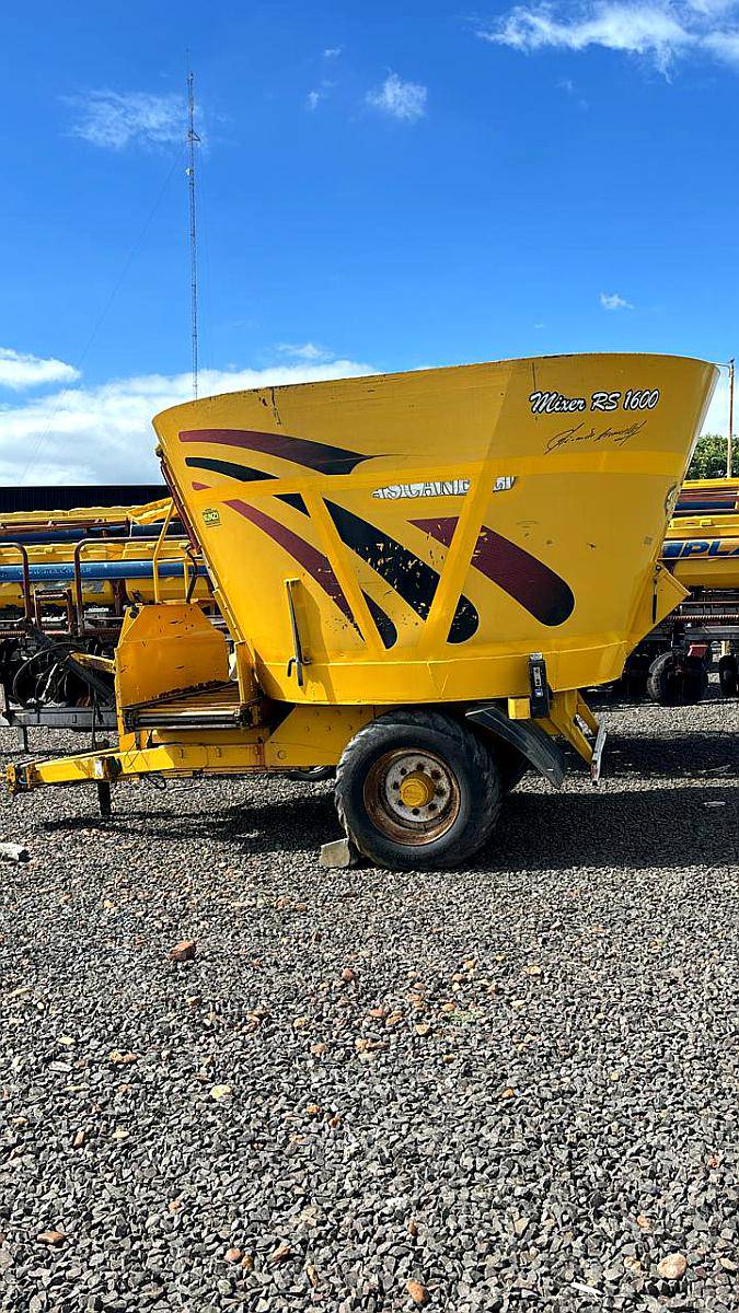 Mixer Ascanelli RS 1600, año 2016