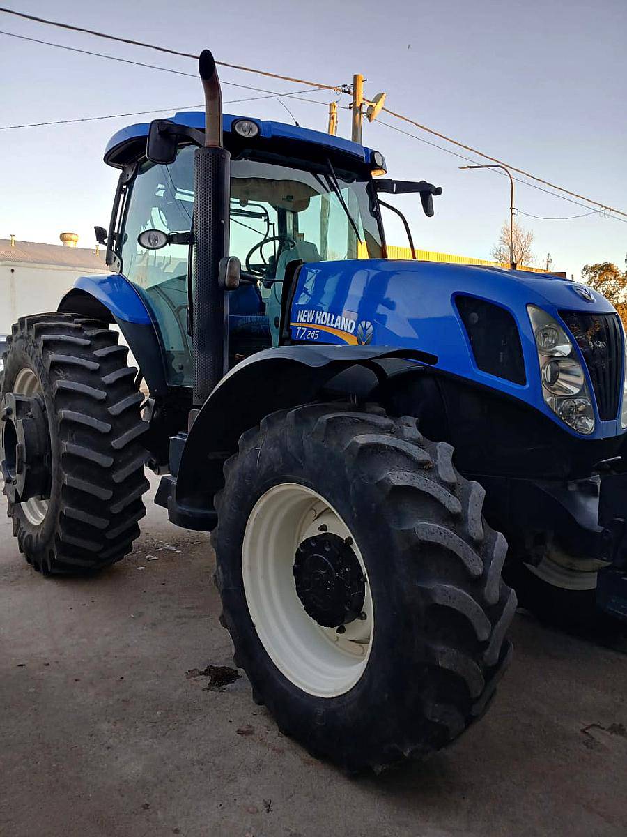 New Holland T 7 245 Impecable Estado - Piloto