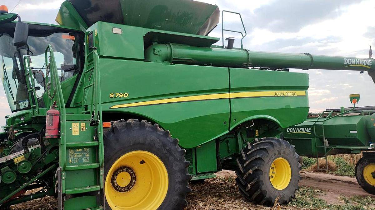 John Deere S790 DD 745 FD. Piloto y Mapeo. 5500-3800 Hs