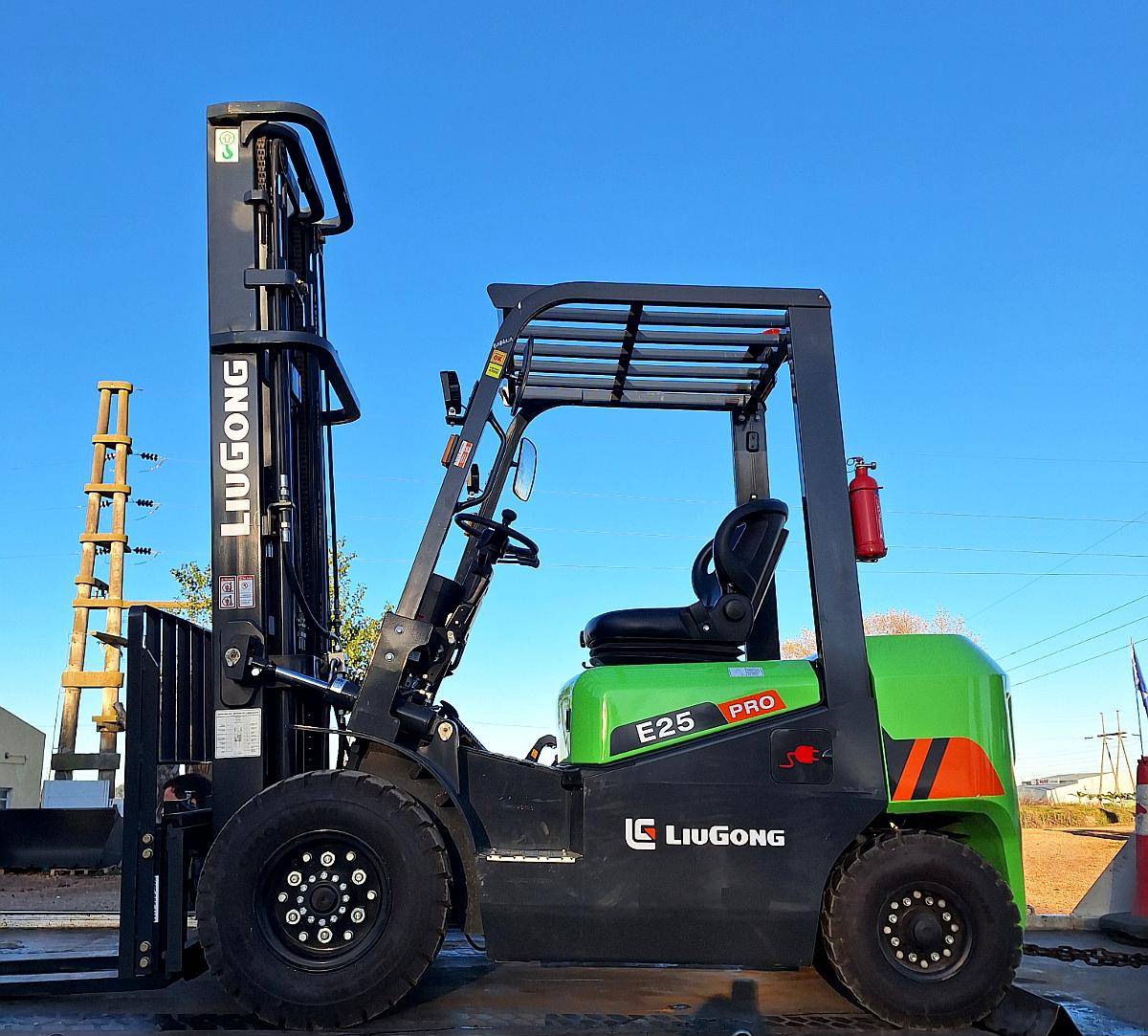 Autoelevador 100% Eléctrico Liugong