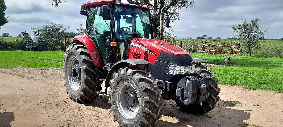Tractor Case Farmall 100jx