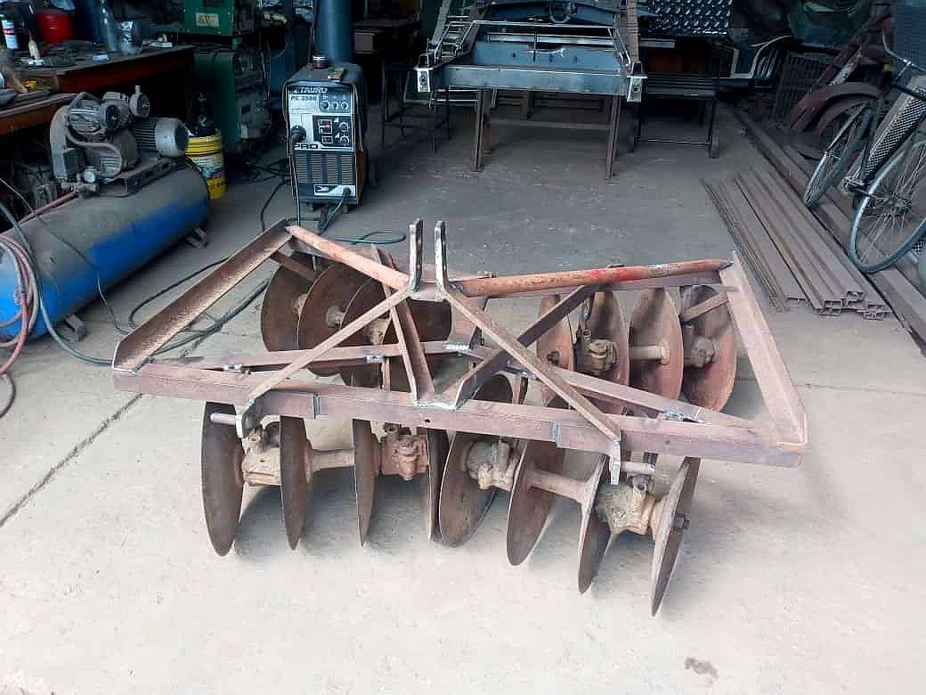 Rastra de 16 Platos D3P y Arado