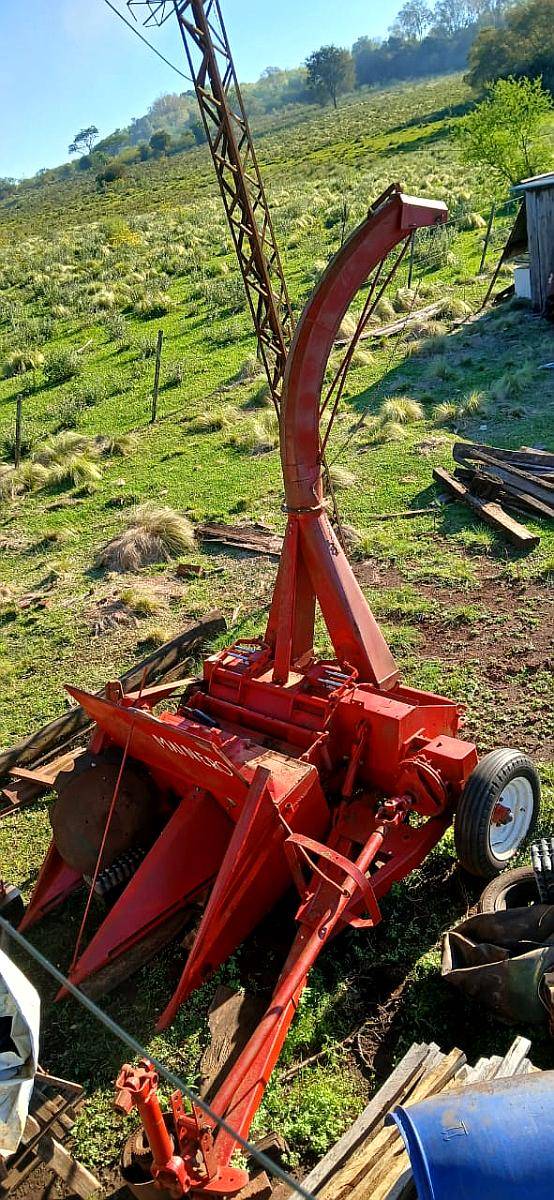 Picadora de Forraje 2 Surcos Mainero 4710