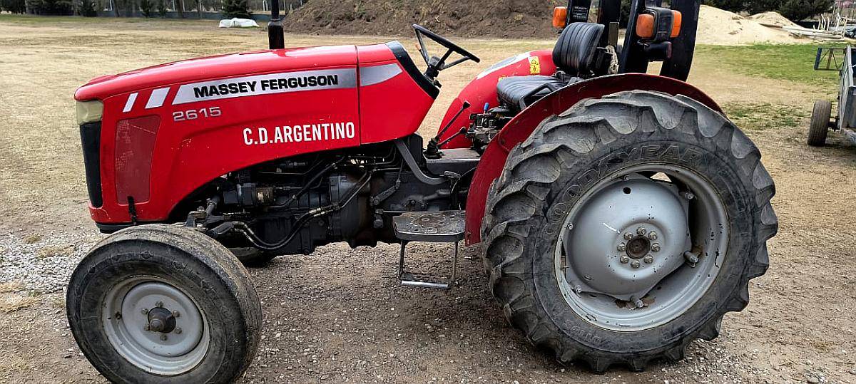 Tractor Massey Ferguson 2615 - Año: 2010 - u$s 22.000 - Agroads